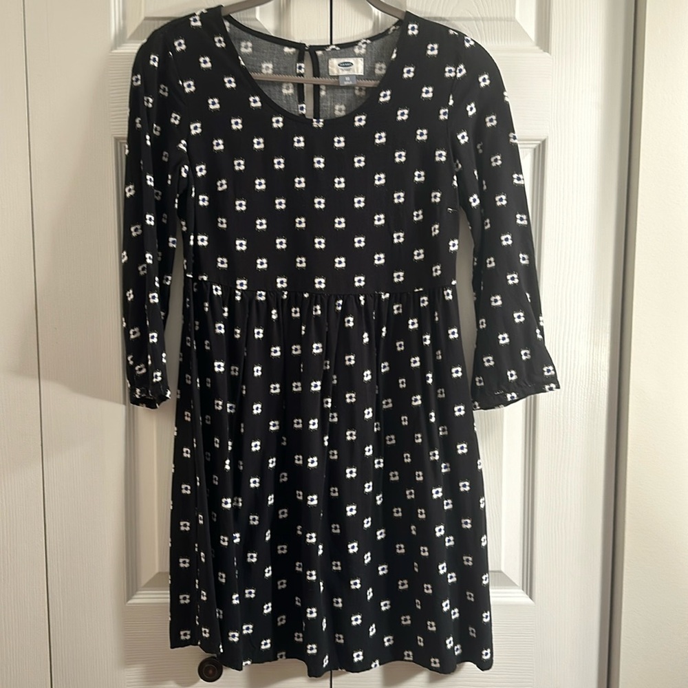 Old Navy Dress 3/4 Length Sleeves Size XS Navy and White